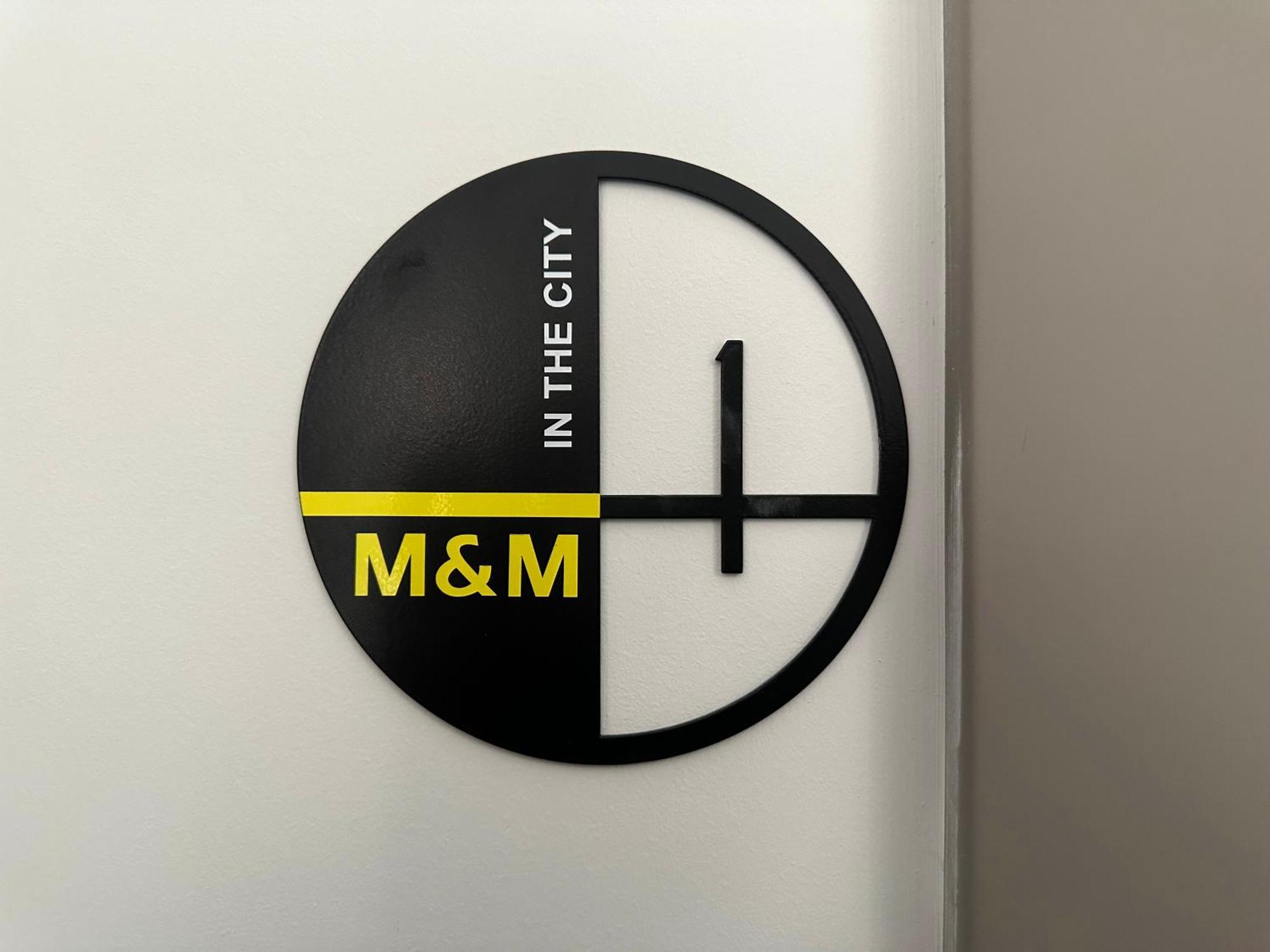 M & M - Boutique Apartments 雅典 外观 照片