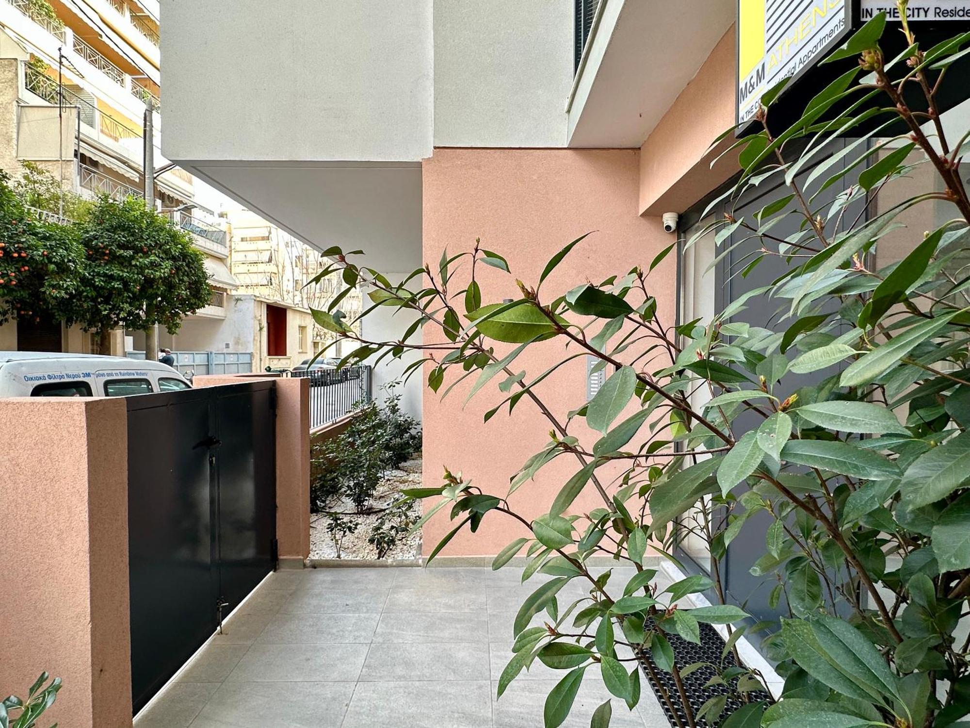 M & M - Boutique Apartments 雅典 外观 照片