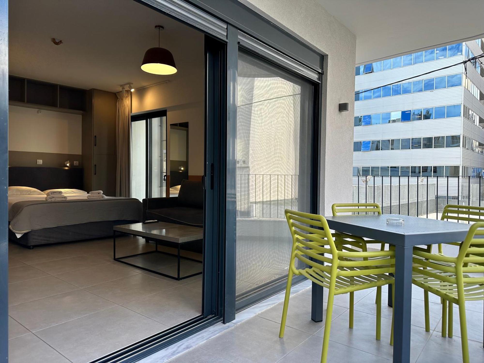 M & M - Boutique Apartments 雅典 外观 照片
